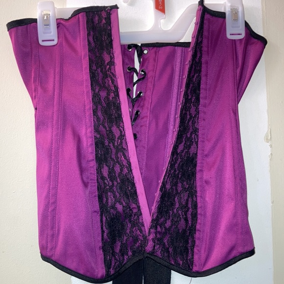 Charlotte Russe corset - Picture 4 of 6